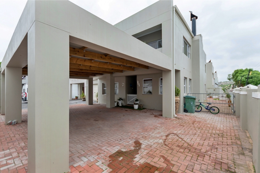 3 Bedroom Property for Sale in Waterfront Western Cape